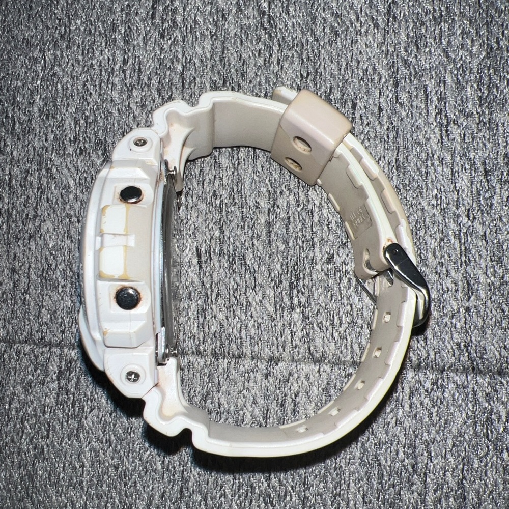 G-Shock Watch - Picture 2 of 6